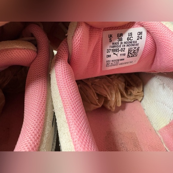 Puma Sonic the Hedgehog suede shoes size 5c - Picture 6 of 8